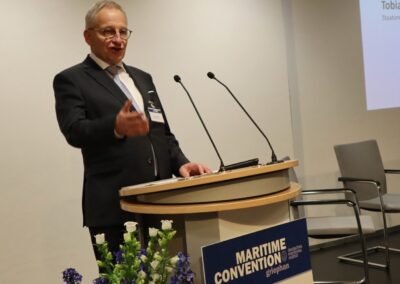 Begrüßung der Teilnehmer durch Präsidenten DMI als Veranstalter. Foto: K.H. Brüdegam