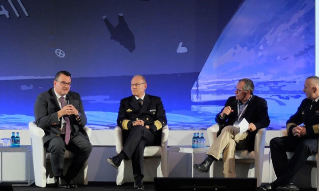 Hoch die Fahrt und hart das Ruder …