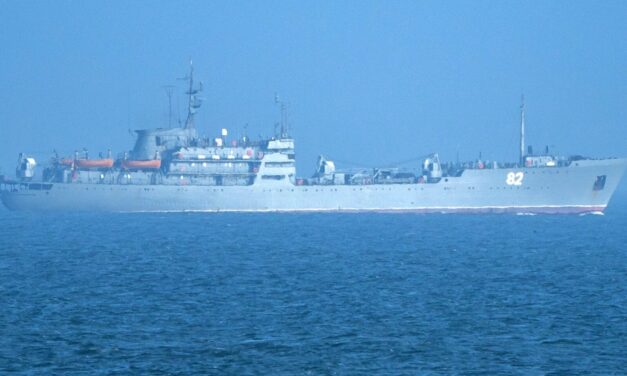 Russische Marine: Großes Werkstattschiff auf Heimreise – und nun?