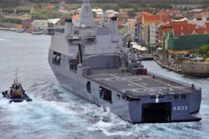 JSS HNLMS „Karel Doorman“ (A 833). Foto: Dutch MoD