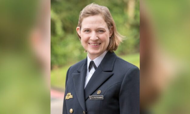 Deutsche Marine: Erste Frau übernimmt Kampfverband in Kiel