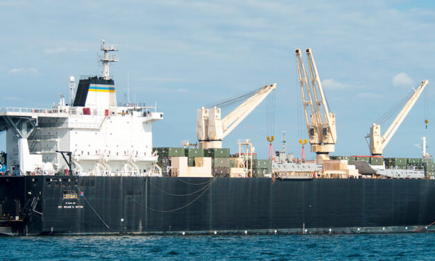 Feuer auf US-Navy Ship