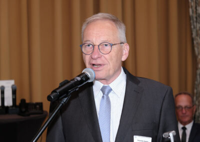 Konteradmiral a.D Karsten Schneider