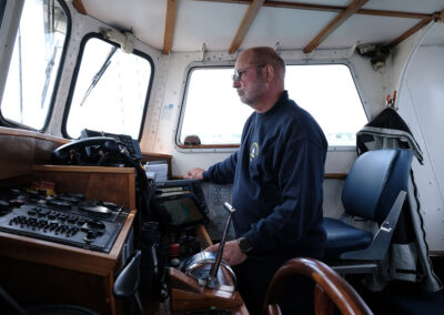 Marineforum-Online editor Klaus Klages skips today