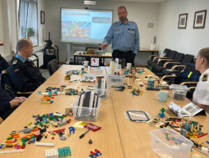 Die Lotsen nutzen Lego SeriousPlay im Workshop, Fotos: Bw