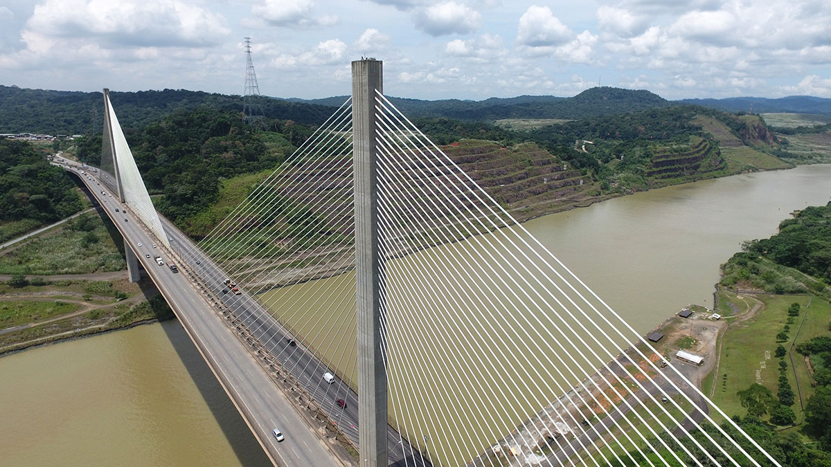 Im Jahr 2004 wurde dieJahrhundertbrücke eingeweiht, Foto: Adobe Stock