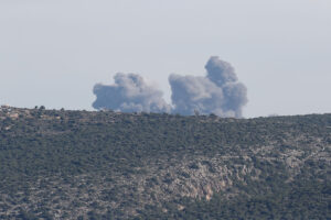 Bereits von See aus waren Kampfhandlungen zu erkennen, Foto: Bw