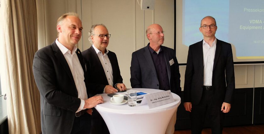 Facing the press: Dr Lars Greitsch, Dr Jörg Mutschler, Martin Johannsmann and Hauke Schlegel (from left)