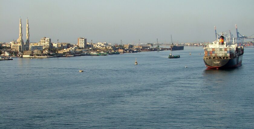 Entrance to the Suez Canal at Port Said. Photo: Hajotthu - CC BY 3.0