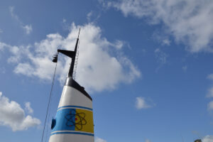 Lediglich als Halter für das Positionslicht diente der heute noch existierende Schornstein der Otto Hahn, Foto: Autor