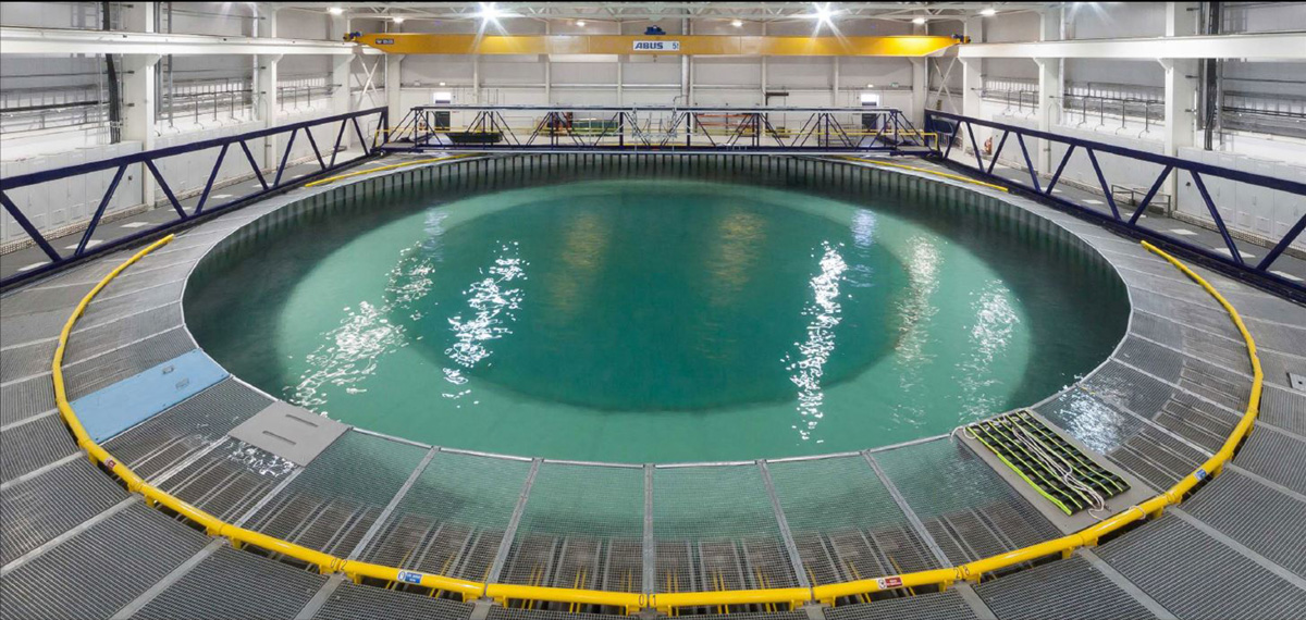 Das FloWave Basin erzeugt multidirektionale Wellen. Quelle: Uni Edinburgh