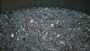 Gesammelter Plastikmüll aus dem GPGP. Foto: Luftbildaufnahme The Ocean Cleanup