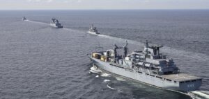 Verbandsfahren in der Straße von Malakka. Foto: Bw/L.Rodewald