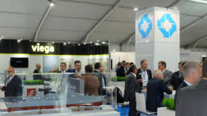 Gut besuchte Ausstellungshalle, Foto: hsc