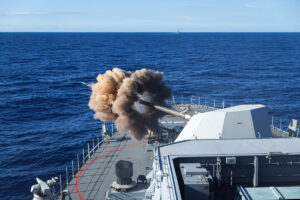 Technische Probleme beim 127-Millimeter- Geschütz konnten durch BAAINBw und Marinearsenal gelöst werden, Foto: Bw/Nico Theska