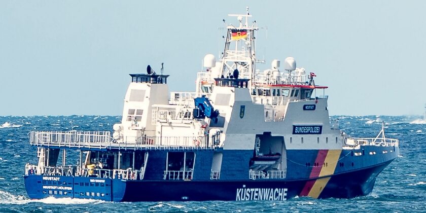 Unterzeichnung der Kooperationsvereinbarung auf der „Neustadt“. Bild: Michael Nitz