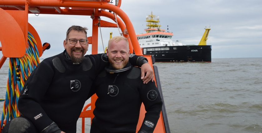 Bei jedem Tauchgang können sich Jan Lütjen (l.) und Tjark Lange zu 100 Prozent aufeinander verlassen. Foto: Phillipp Steiner