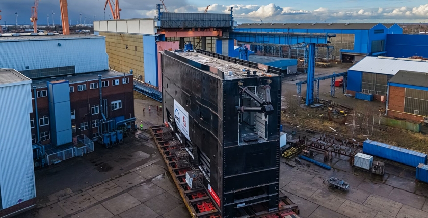 Schwerstarbeit -Schiebetor für die fünfte Schleusenkammer in Brunsbüttel. Foto: WNA NOK / Bernot