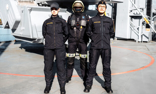 Endlich: Neuer Bord- und Gefechtsanzug