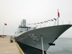 Chinesische Fregatte Type 054B „Luohe“, Foto: chinadaily.com.cn/Li Tang