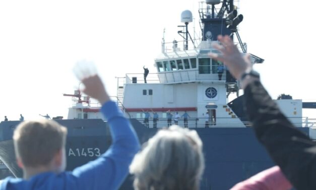 Hochseeschlepper "Rügen" in den Einsatz