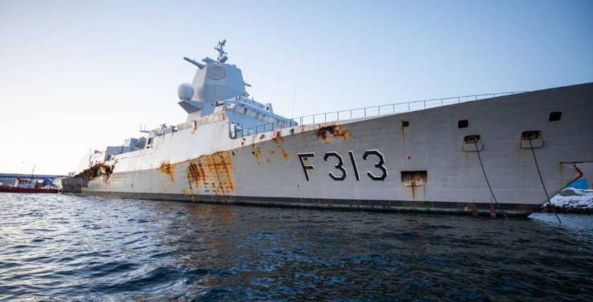 Helge Ingstad am 8. Januar 2021 auf dem Wege zur Abwrackwerft. Foto: forsvaret.no