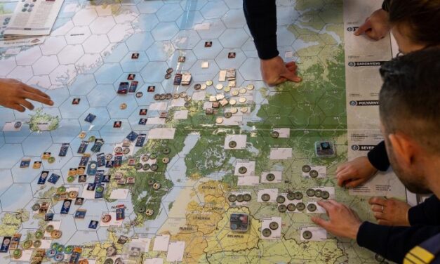 Wissen und Können: Ausbildung operative Marineoffiziere