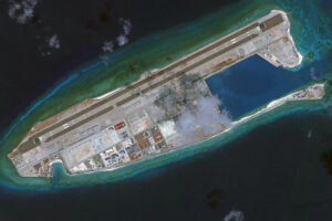 Auf dem Fiery Cross Reef hat China einen Militärstützpunkt eingerichtet, Foto:PLAN