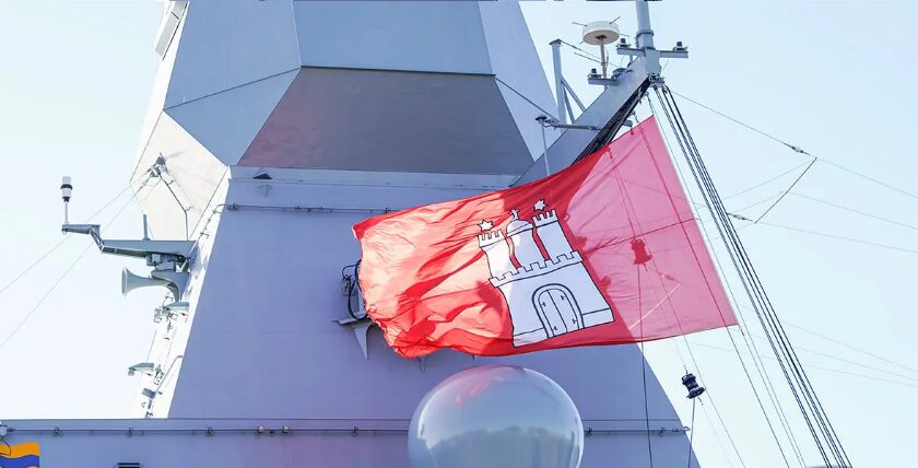 Auslaufen Fregatte Hamburg, Foto: Bw/ Rodewald