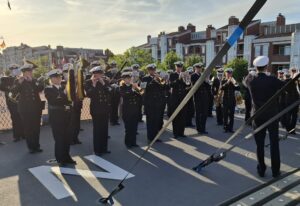 Flaggenparade an Bord der Fregatte "Nordrhein-Westfalen" Foto: Brüdegam
