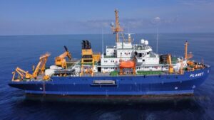 Das Forschungsschiff Planet der Wehrtechnischen Dienststelle 71 ist Teil der NATO-Unterstützungsmission in der Ägäis