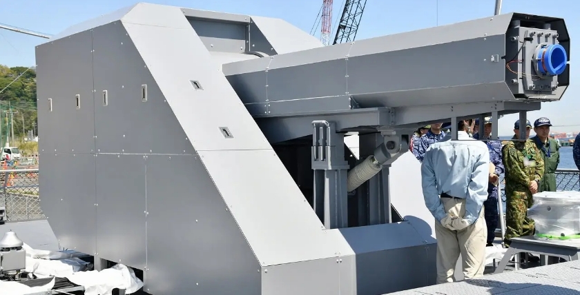 Railgun auf der „Asuka“, Foto: JSDF