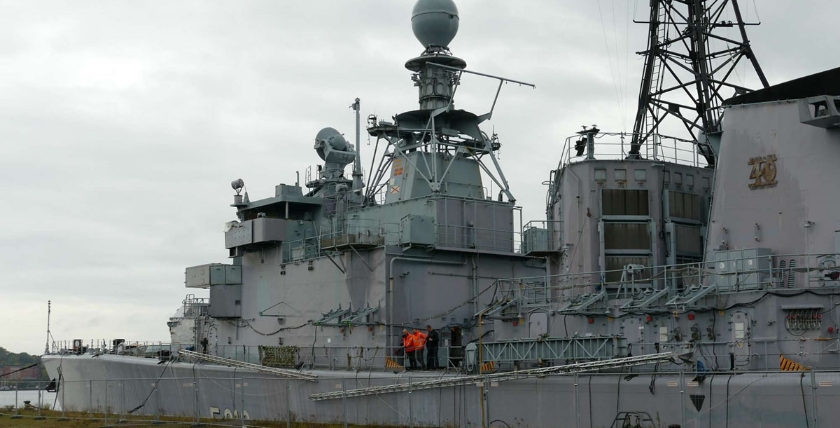 Fregatte KARLSRUHE – „F 212“. Bild: Bundeswehr/Sven Diedrichsen