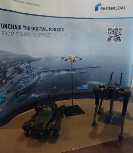Rheinmetall hatt eein "Paar" Roboter mitgebracht...