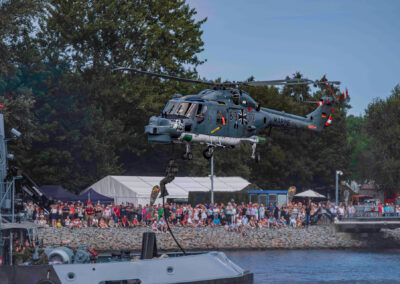 Marinehubschrauber im Einsatzmanöver. Daniel Angres
