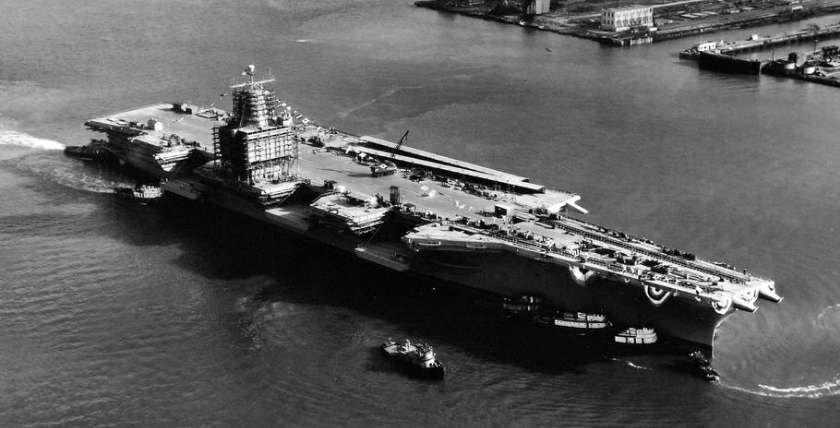 USS ENTERPRISE 1960 bei Newport News-Shipyard. Bild: US-Navy