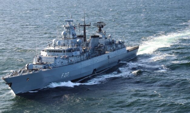 Sail Bremerhaven: Open Ship auf der "Gorch Fock" und "Bayern"