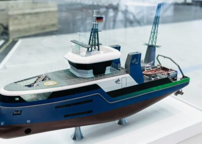 Modell des zukünftigen DLR-Forschungsschiffs, Bild: DLR (CC BY-NC-ND 3.0)