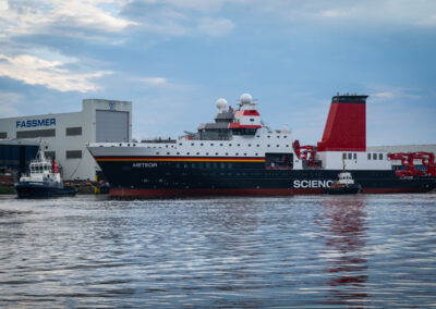 Meteor IV an der Fassmer Werft, Berne. Foto: Fassmer