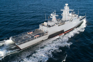 Auf dem Hubschrauberdeck kann ein NH 90 landen, der Hangar ist jedoch nur für Aufklärungsdrohnen ausgelegt, Foto: Michael Nitz