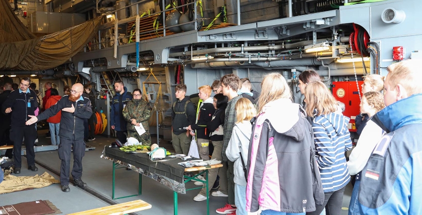 Woche der Schulen im Marinestützpunkt Wilhelmshaven, Foto: Rodewald