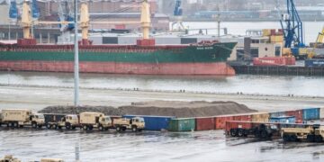 US-militärischer Umschlag im Hafen von Rotterdam. Foto: Dutch Ministry of Defence